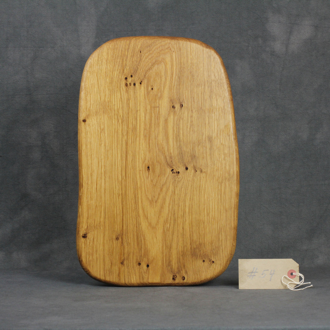 Brotzeitbrett, Servierbrett, Schneidebrett, Cuttingboard, Charcuterie Board. No. 54 - ca. 40 cm. Aus einem Stück Eiche - handgefertigt.