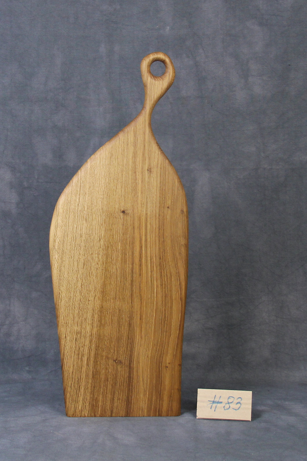 Servierbrett, Schneidebrett, Cuttingboard, Charcuterie Board. No. 83 - ca. 58 cm. Aus einem Stück Eiche - handgefertigt.